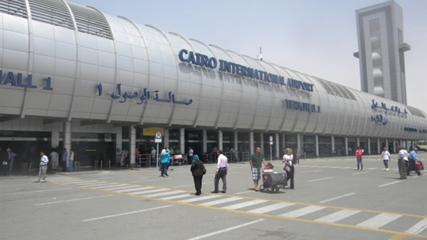 ليموزين مطار القاهرة: خيارك الأمثل للسفر في راحة وفخامة